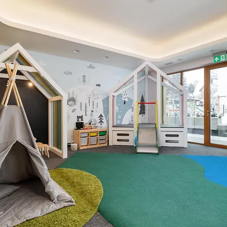 Comfortable In The Centre Of With Parking, & Gym By Renters *