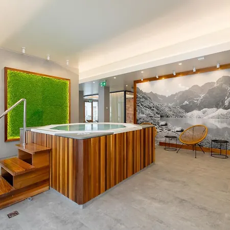 Comfortable In The Centre Of With Parking, & Gym By Renters Apartment *