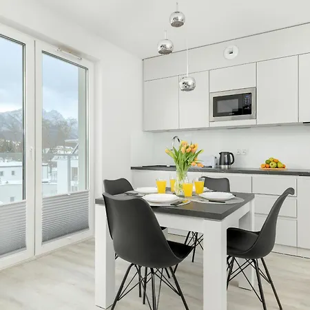 Apartment Comfortable In The Centre Of With Parking, & Gym By Renters *