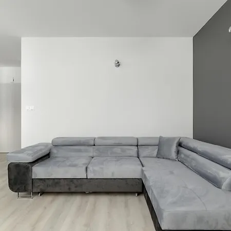 Apartment Comfortable In The Centre Of With Parking, & Gym By Renters *